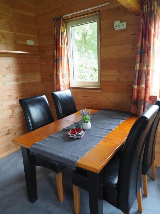 Chalet - Camping 'T Dekske Wintelre 외부 사진