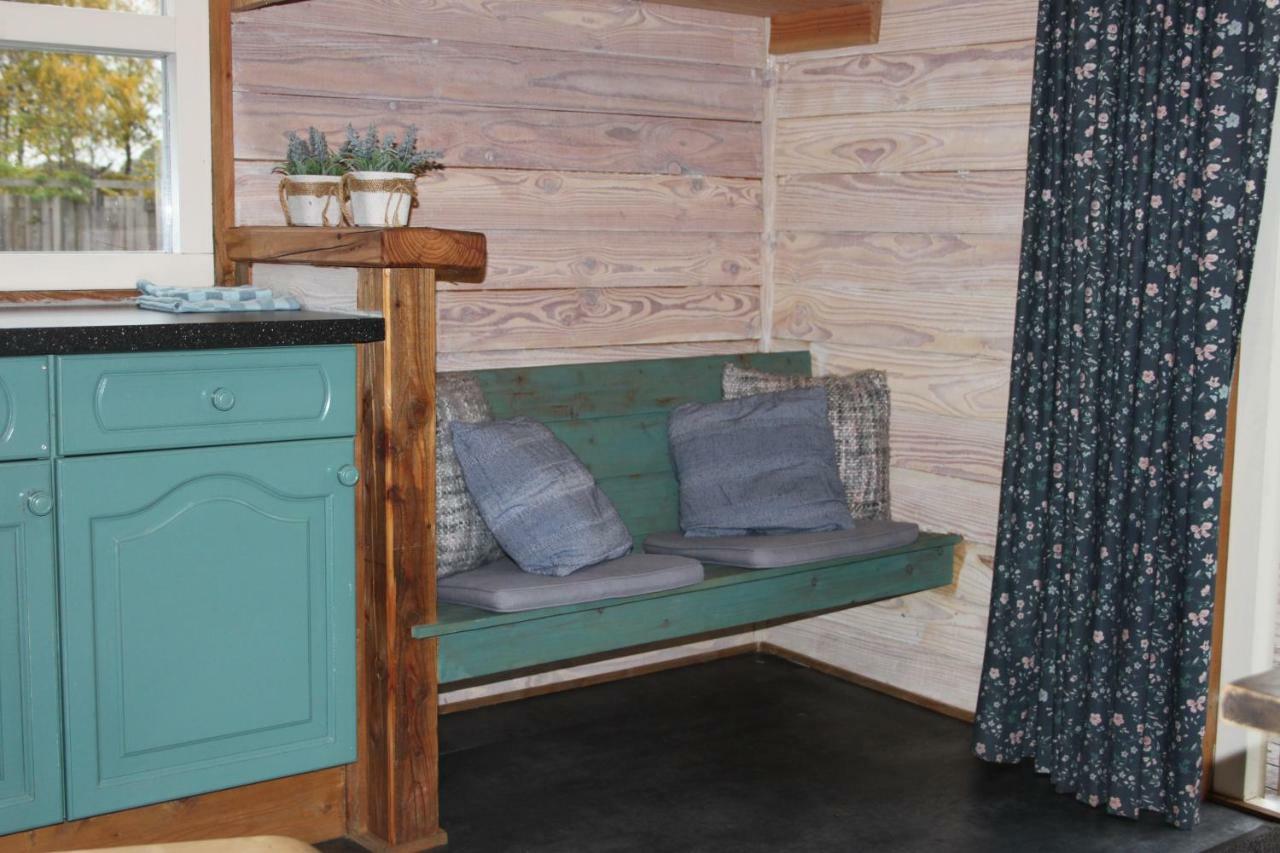 Chalet - Camping 'T Dekske Wintelre 외부 사진