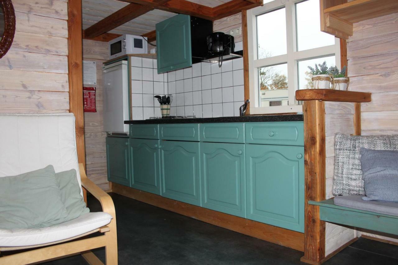 Chalet - Camping 'T Dekske Wintelre 외부 사진